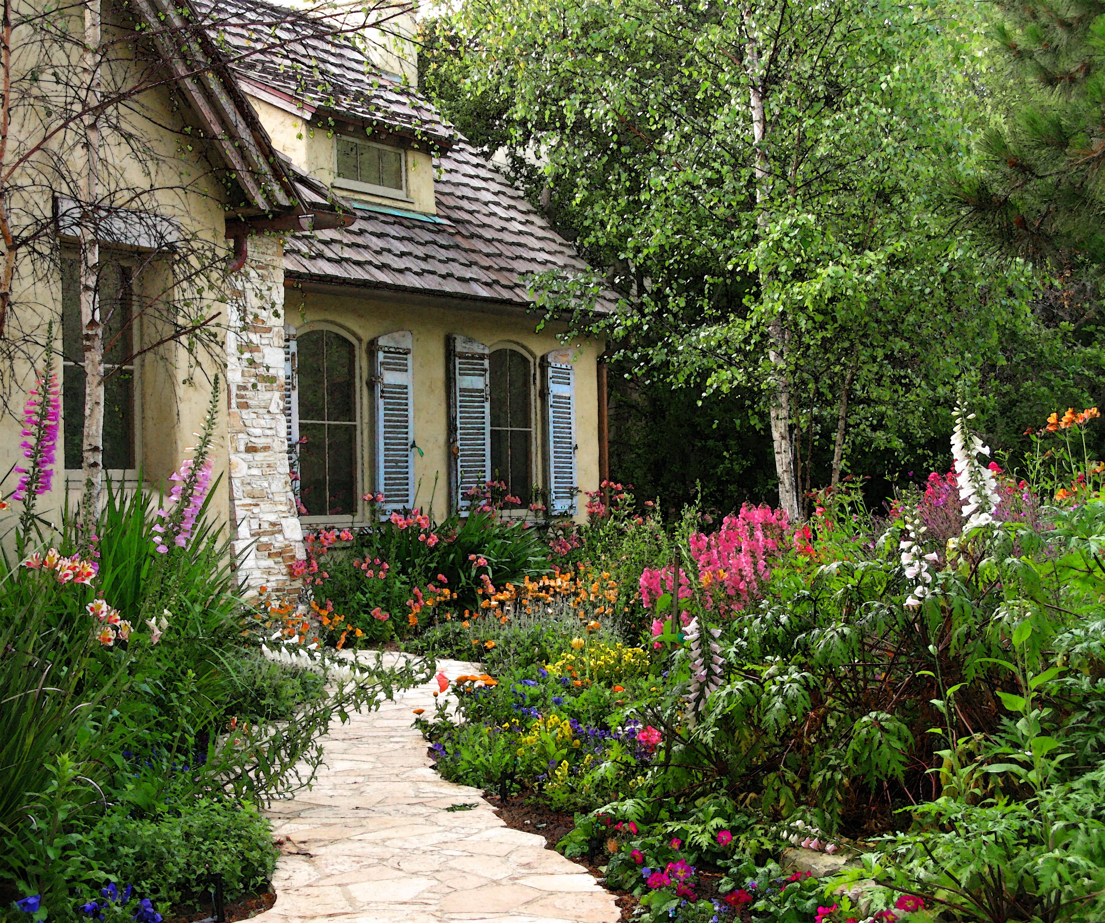 Дом окруженный садом. Палисад Франция сады. Палисад Англия. Английские домики с садом каменный Джейн Остен. Палисадники в Англии.