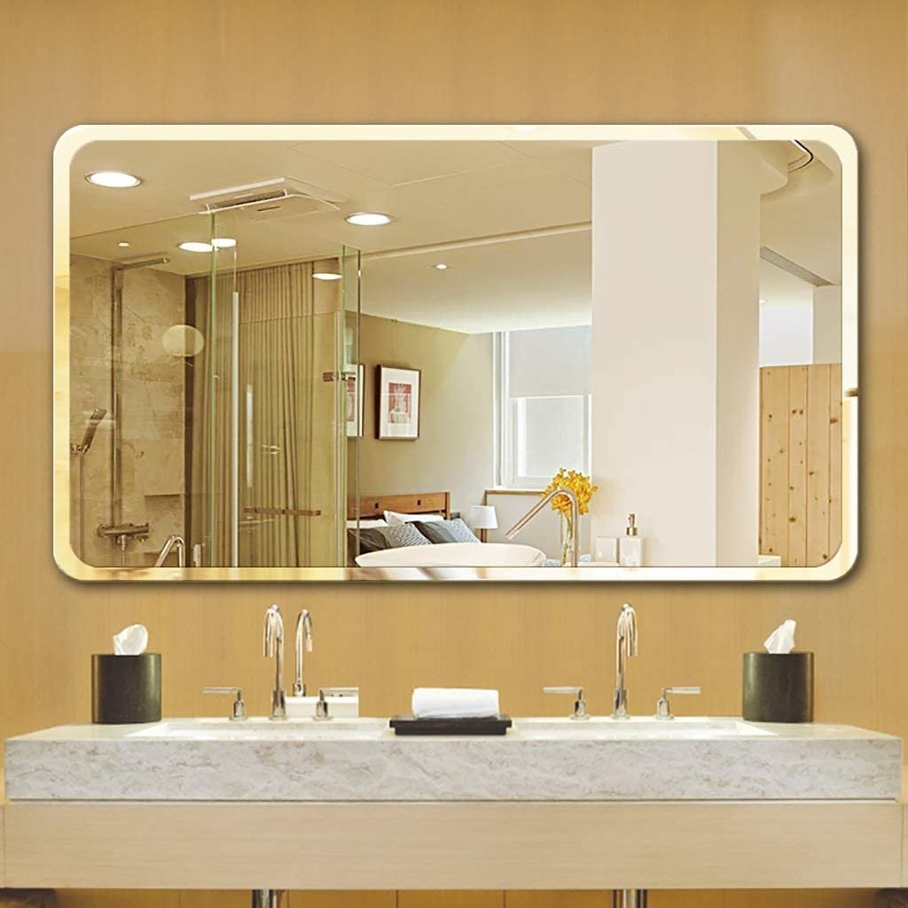 Ванна с большим зеркалом