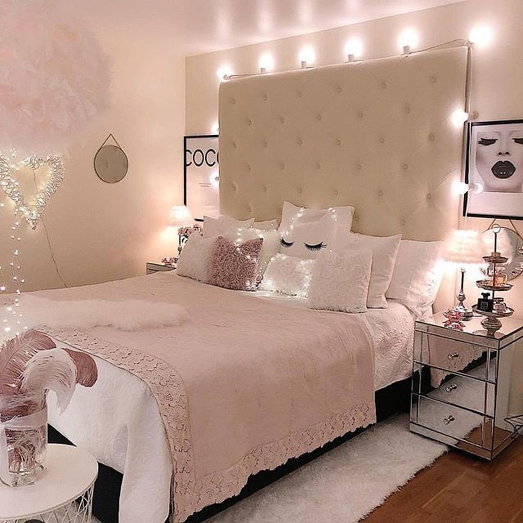 Дизайн в розовых тонах спальни