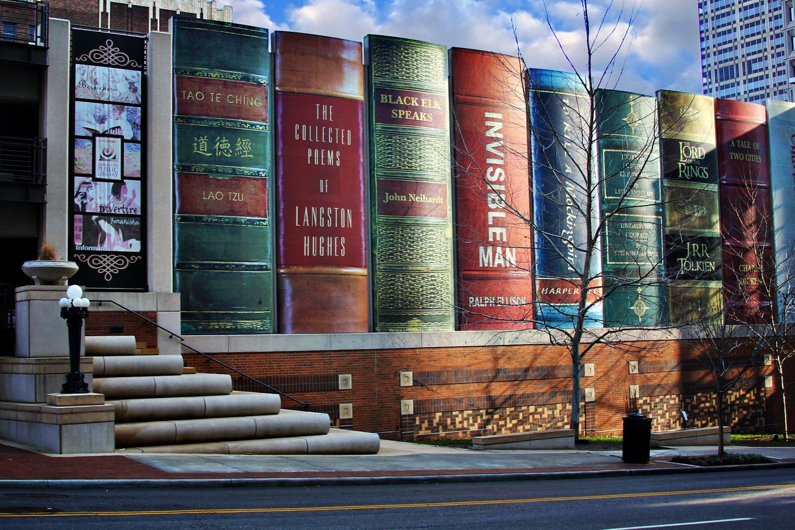 Книжный магазин архитектура. Публичная библиотека Канзас-Сити, США. Библиотека в Канзас Сити в США. Центральная библиотека Канзас-Сити штат. Публичная библиотека в Канзас Сити штат Миссури США.