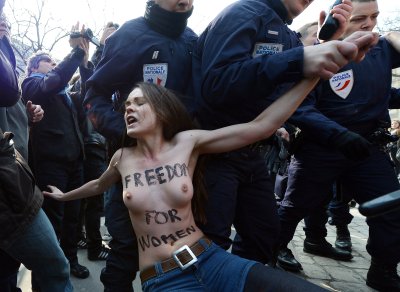 Фото: Активистки femen