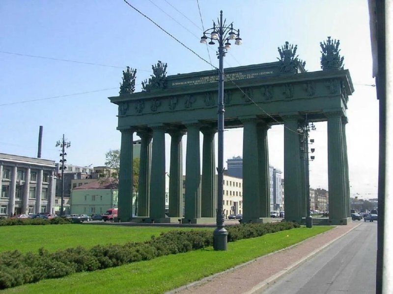 Московская триумфальная арка в санкт-петербурге