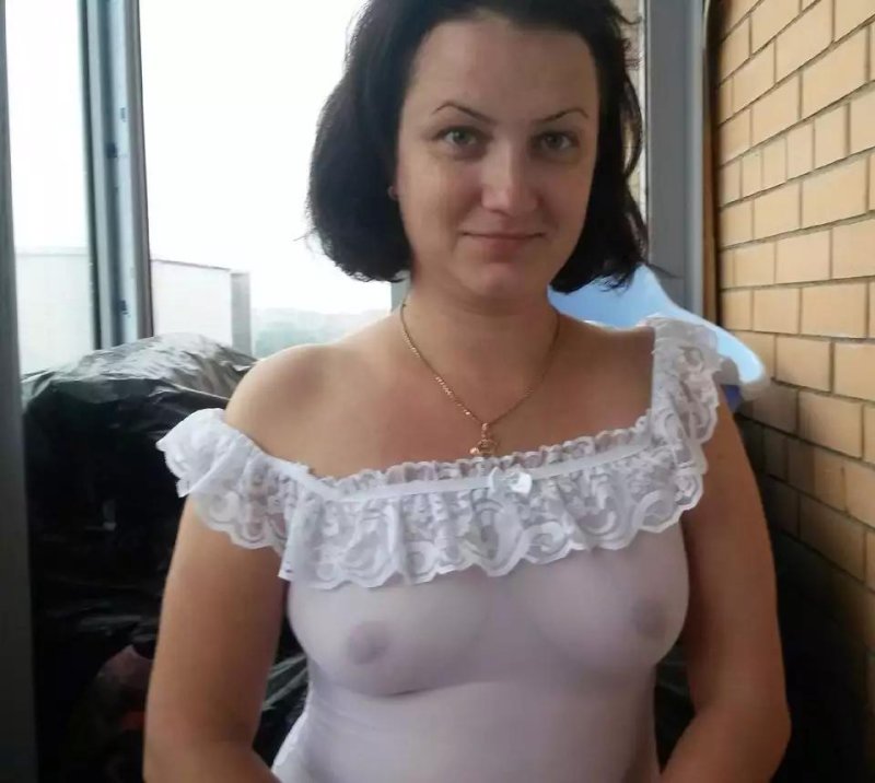 Женщина без лифчика частное