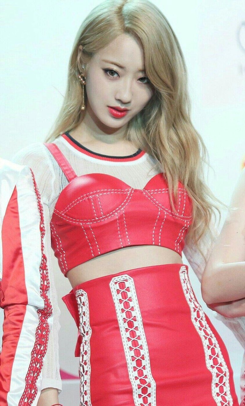 Itzy chaeryeong
