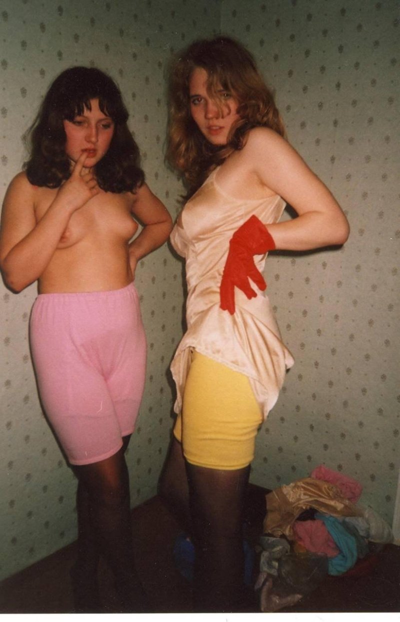 Дамы лесби в панталонах