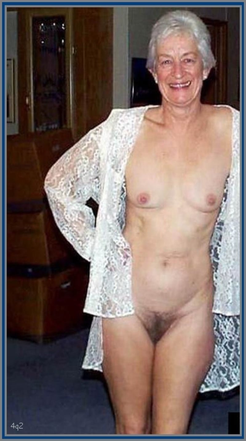 Худые старухи без трусов